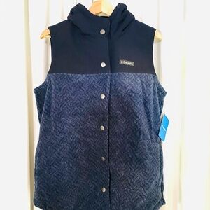 Columbia Vest Women's Large with Lined Hood *New with Tags*